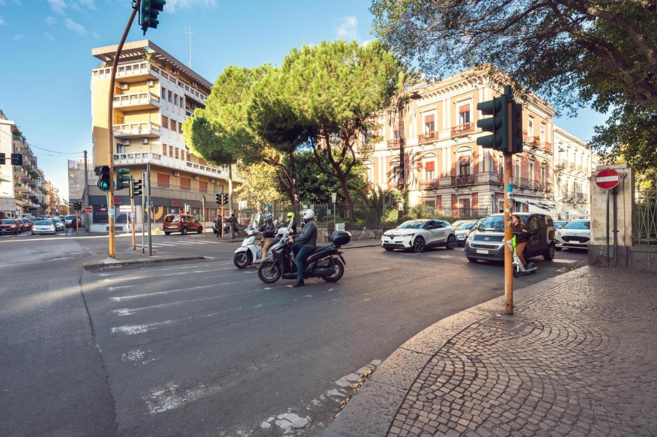 Palazzobellini Acomodação com café da manhã Catânia Exterior foto