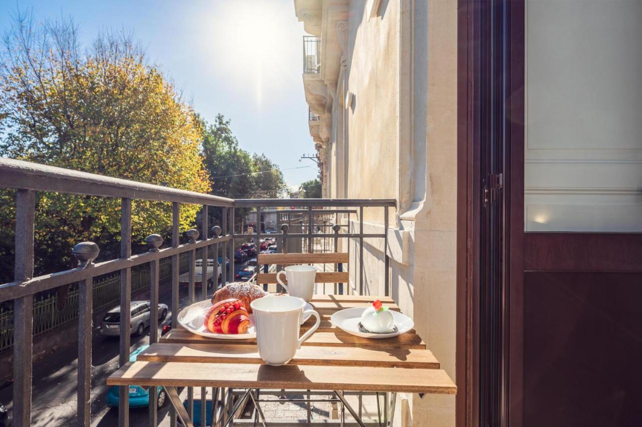 Palazzobellini Acomodação com café da manhã Catânia Exterior foto